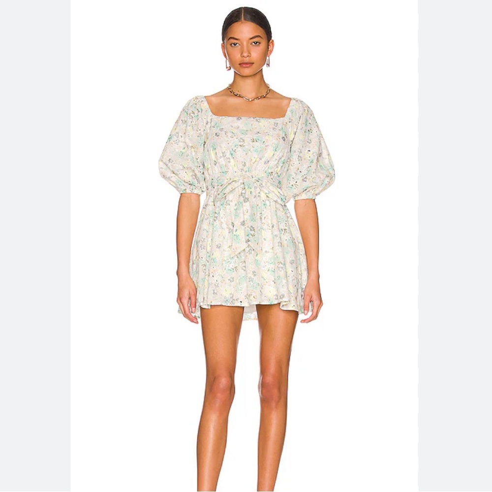 MINKPINK Floral Puff Sleeve Dress Women’s Small Cream Mini Lace